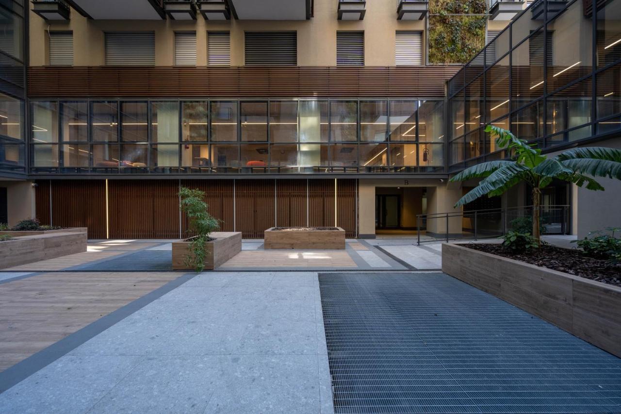 Aurealiving - Trastevere Suite With Rooftop & Gym, Your Place In Roma Exterior foto